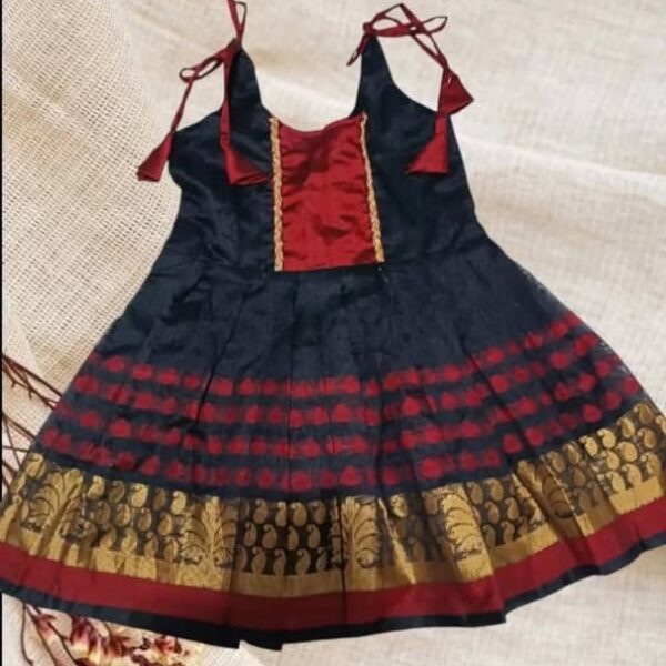 Pattu Pavada Sattai 10 – 1 to 12 months (Size S)